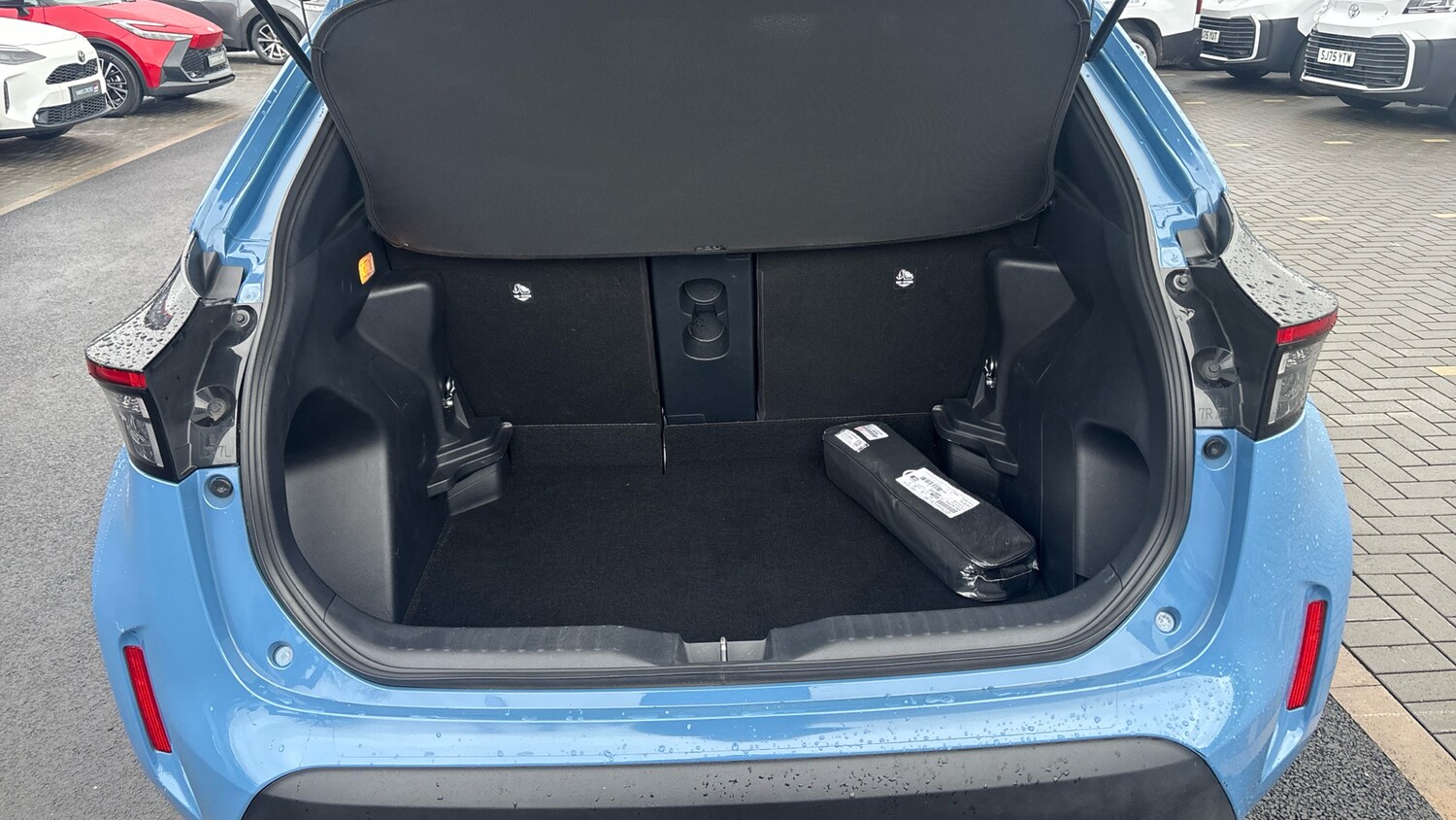 Used Toyota Yaris Cross 2021 for sale - 76542781: Photo 14