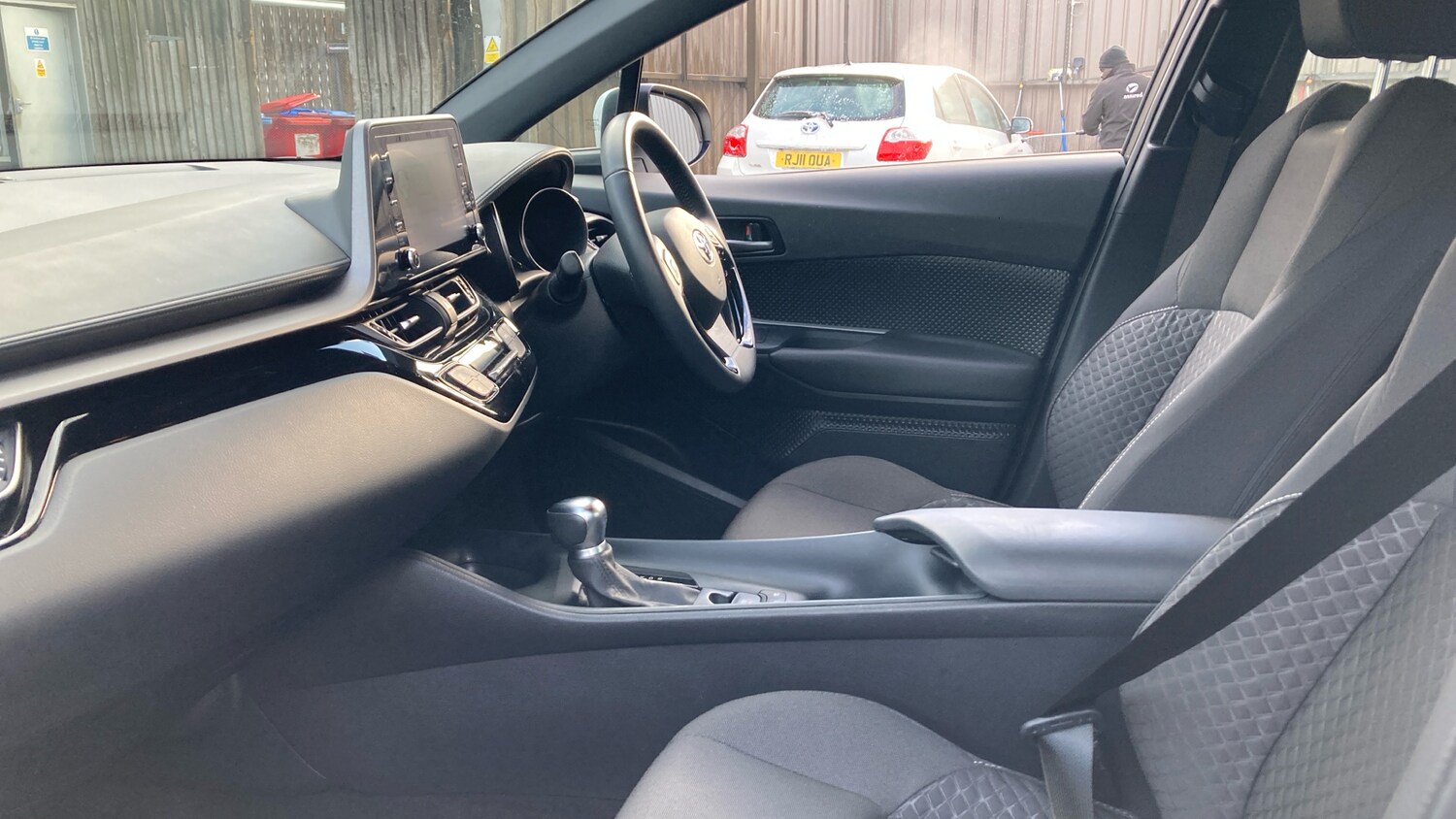 Used Toyota C-HR 2022 for sale - 77662458: Photo 10