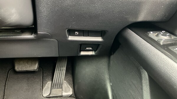 Used Lexus UX 2022 for sale - 75979045: Photo 36