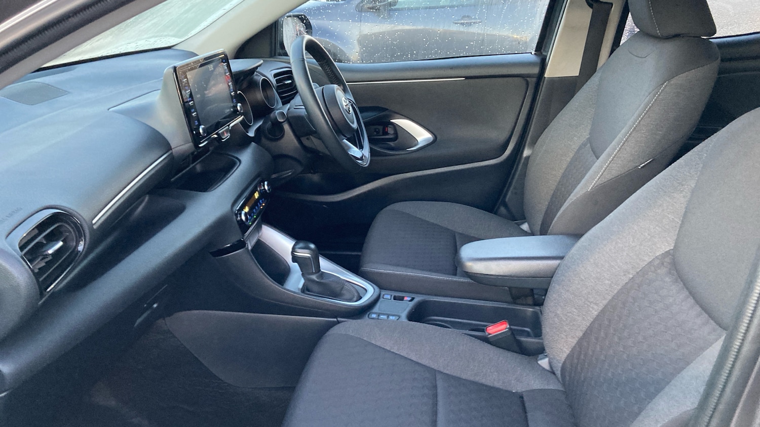 Used Toyota Yaris 2022 for sale - 77873157: Photo 10