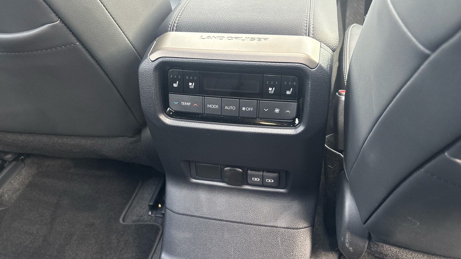 Used Toyota Land Cruiser 2025 for sale - 78150570: Photo 43