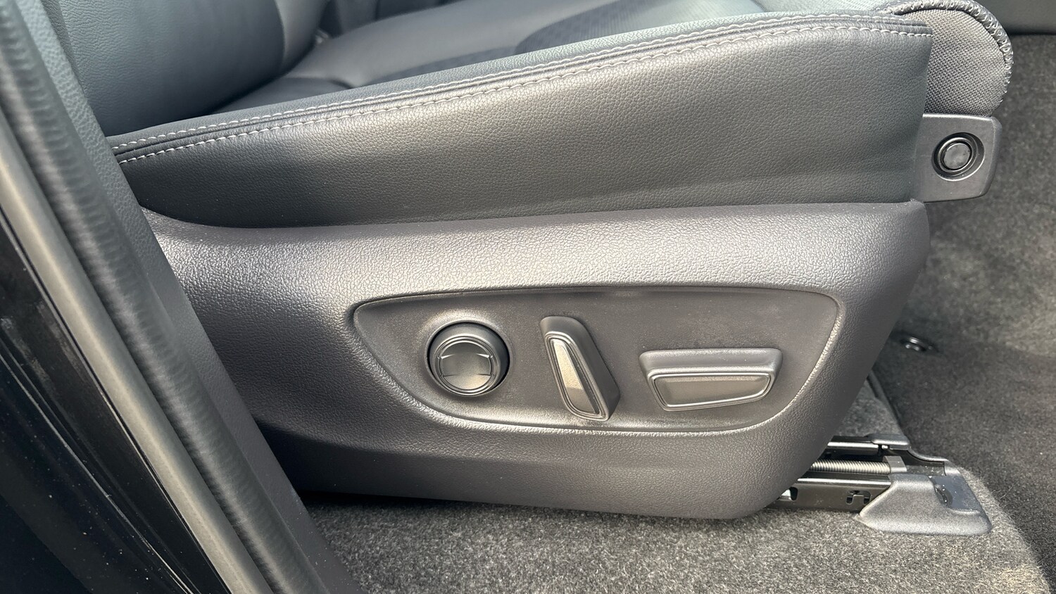 Used Toyota Land Cruiser 2025 for sale - 78150570: Photo 47