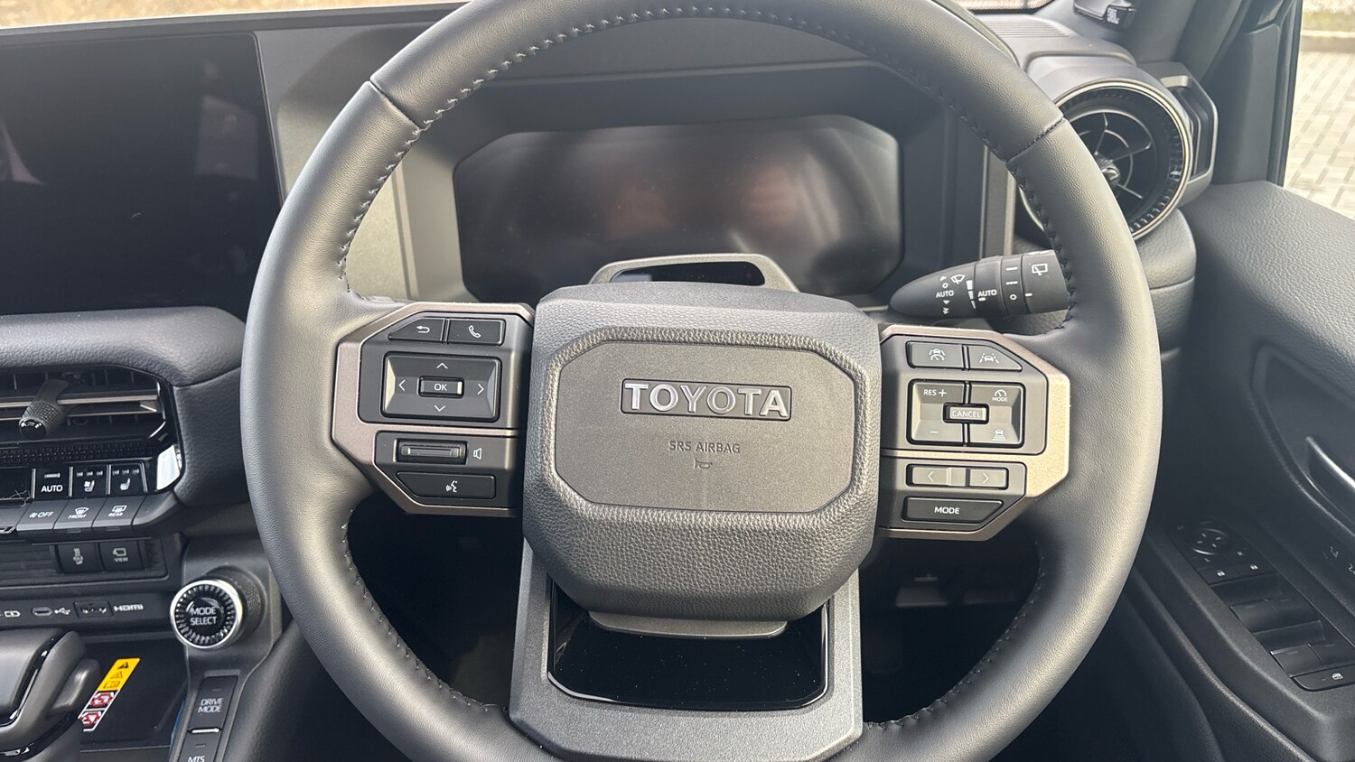 Used Toyota Land Cruiser 2025 for sale - 78150570: Photo 8