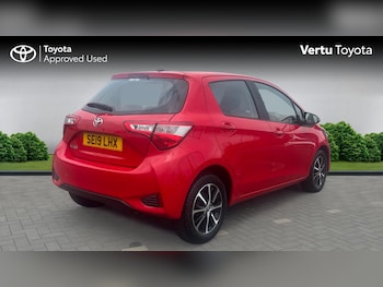 Used Toyota Yaris 2019 for sale - 79617322: Photo