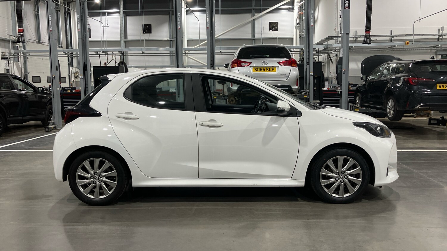 Used Toyota Yaris 2022 for sale - 76599854: Photo 16