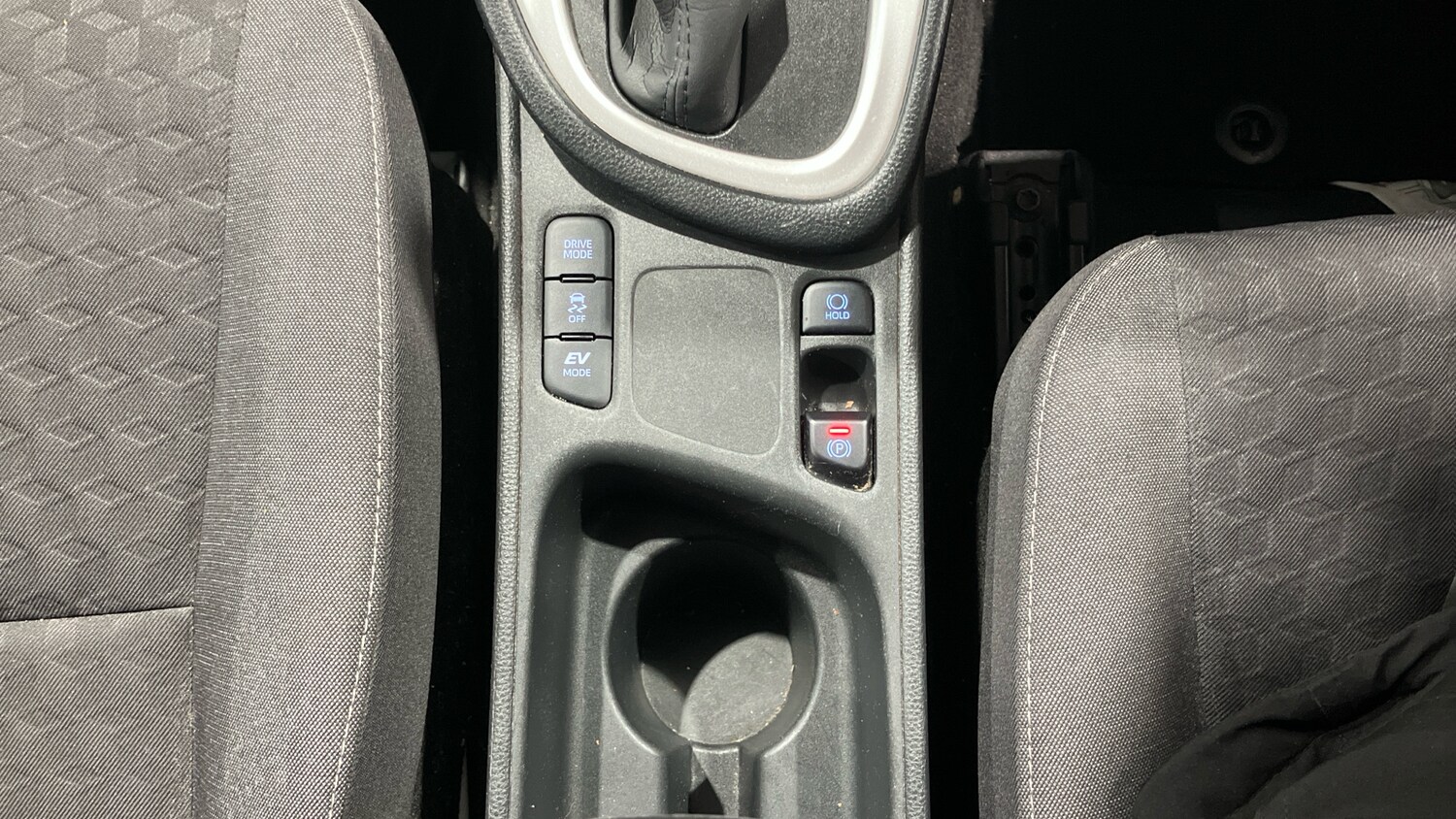 Used Toyota Yaris 2022 for sale - 76599854: Photo 28