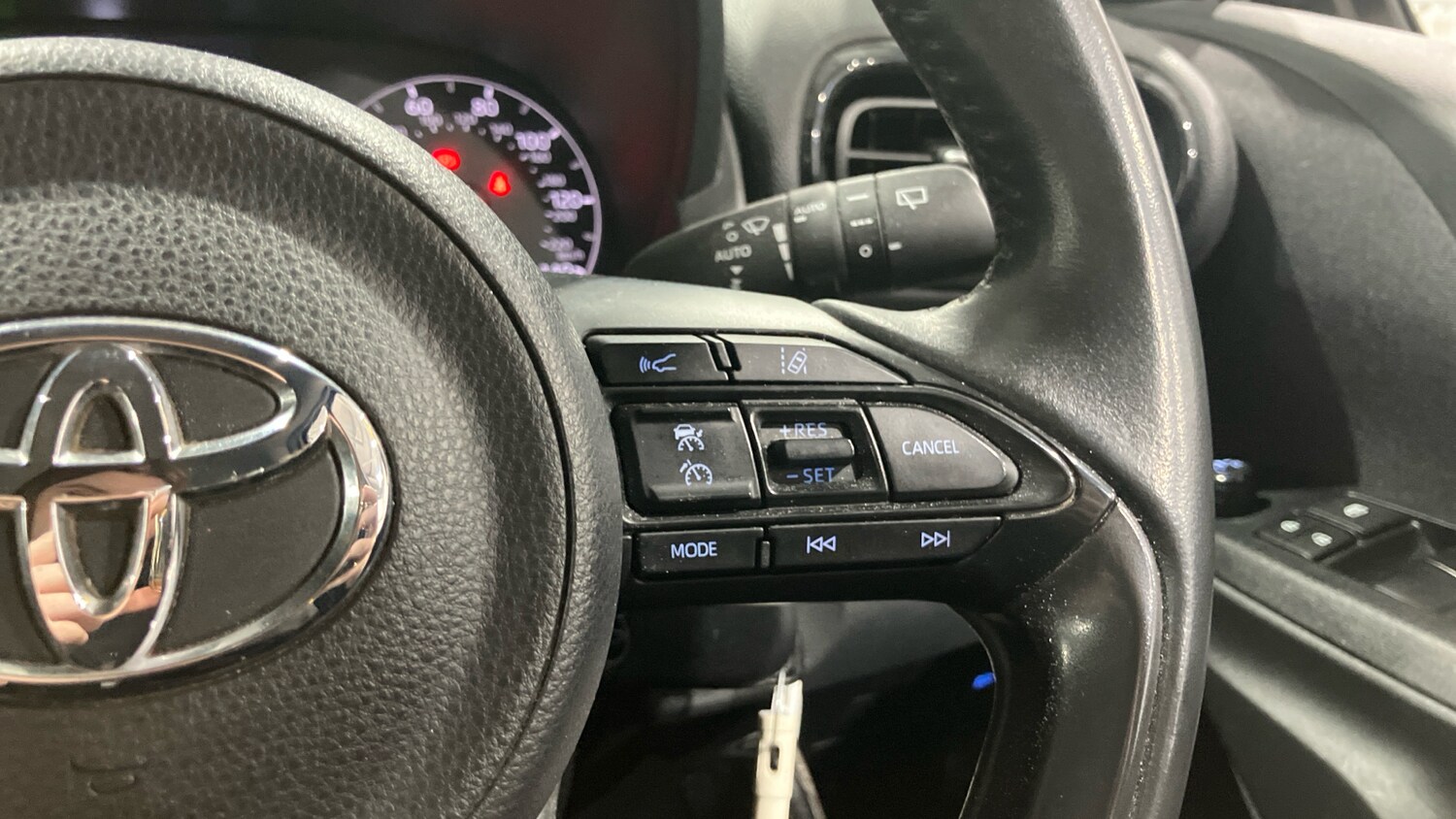 Used Toyota Yaris 2022 for sale - 76599854: Photo 30