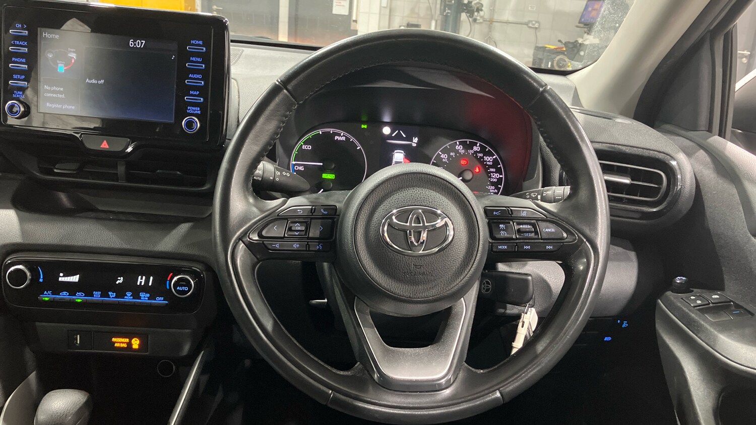 Used Toyota Yaris 2022 for sale - 76599854: Photo 6