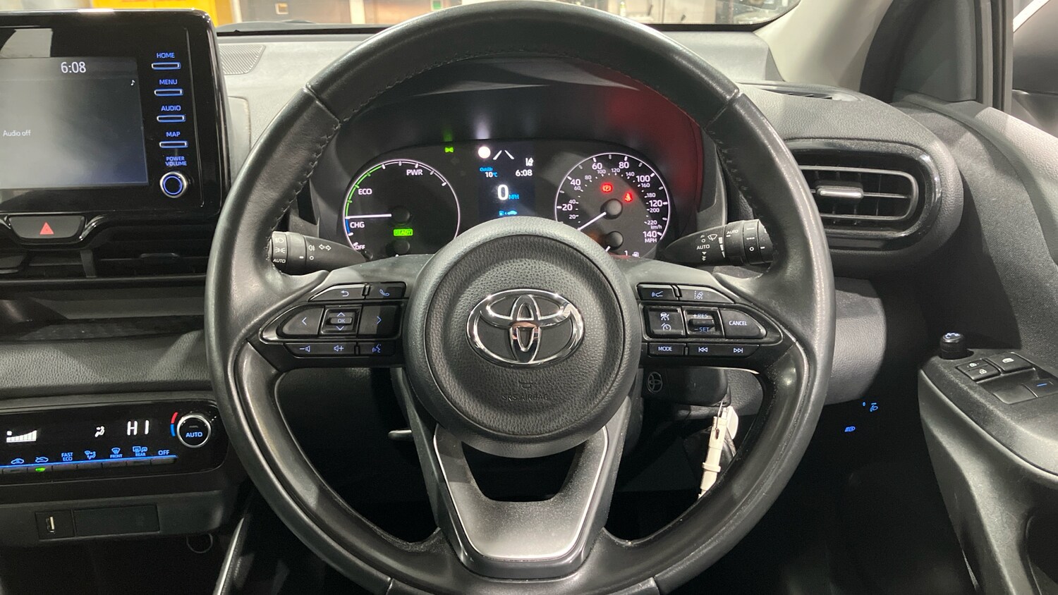 Used Toyota Yaris 2022 for sale - 76599854: Photo 8