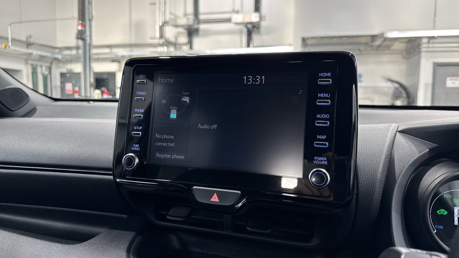 Used Toyota Yaris 2023 for sale - 76895176: Photo 23