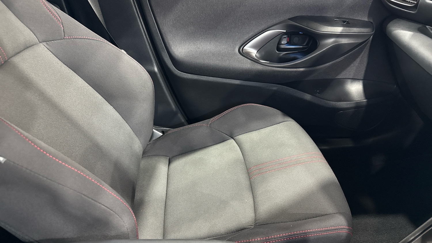 Used Toyota Yaris 2023 for sale - 76895176: Photo 27