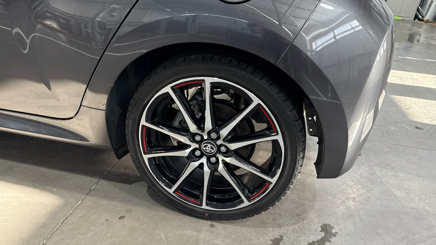 Used Toyota Yaris 2023 for sale - 76895176: Photo 46