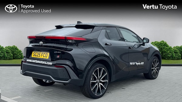Used Toyota C-HR 2025 for sale - 75596030: Photo 2