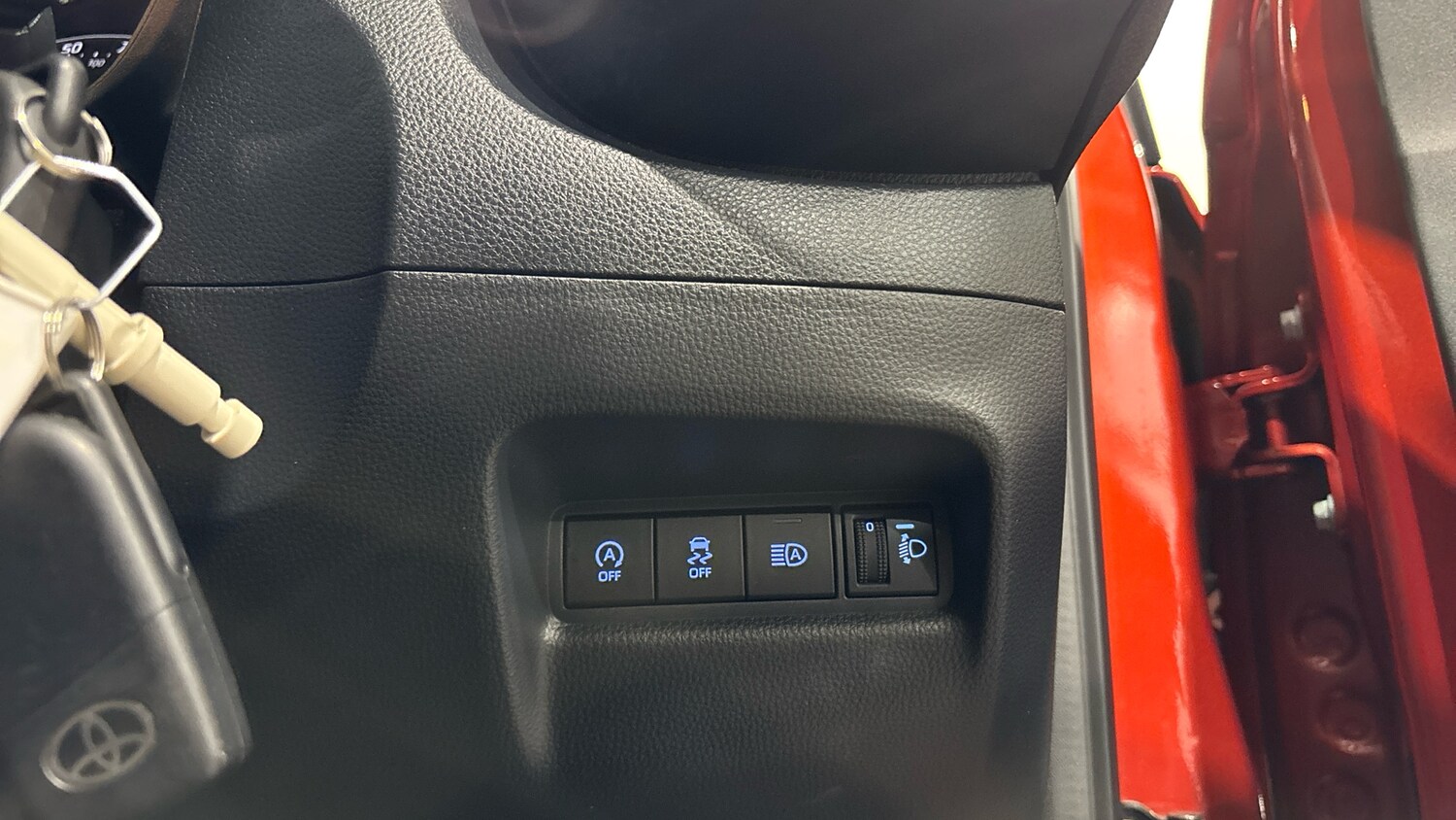 Used Toyota Aygo X 2023 for sale - 76643260: Photo 39