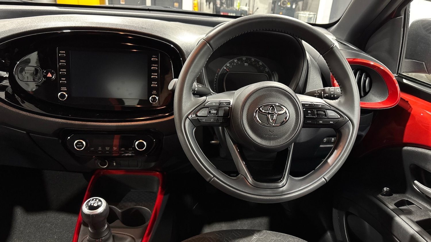 Used Toyota Aygo X 2023 for sale - 76643260: Photo 6