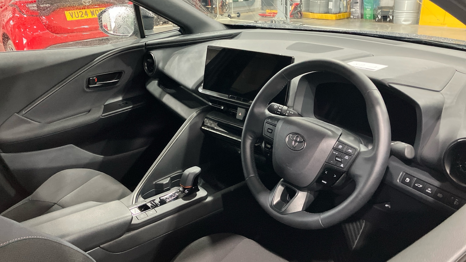 Used Toyota C-HR 2024 for sale - 77069256: Photo 11