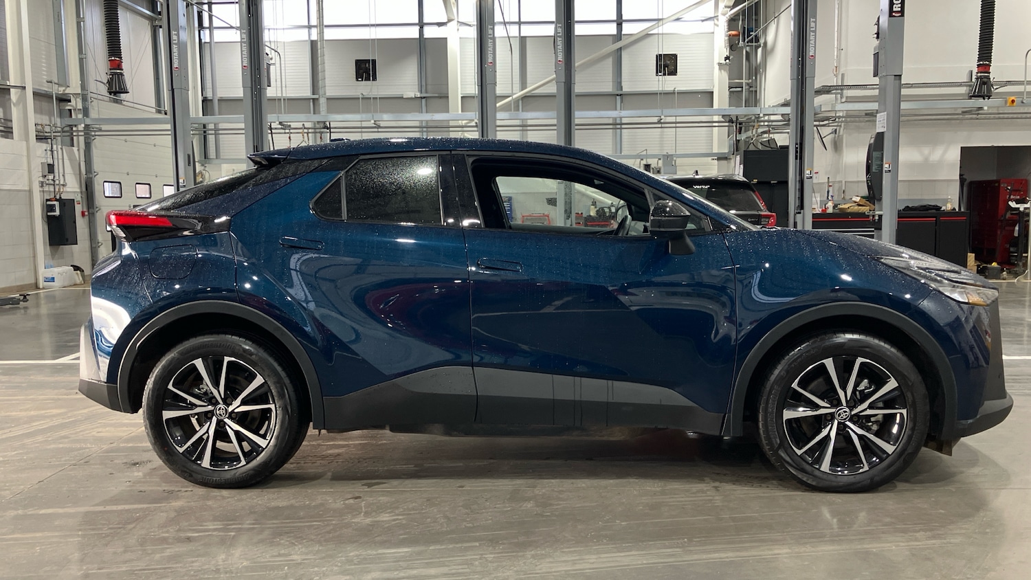 Used Toyota C-HR 2024 for sale - 77069256: Photo 16