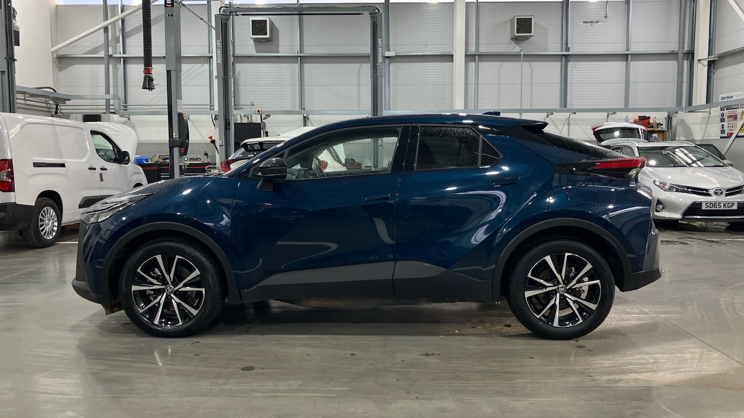 Used Toyota C-HR 2024 for sale - 77069256: Photo 17