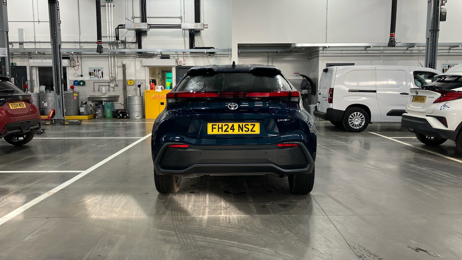 Used Toyota C-HR 2024 for sale - 77069256: Photo 19