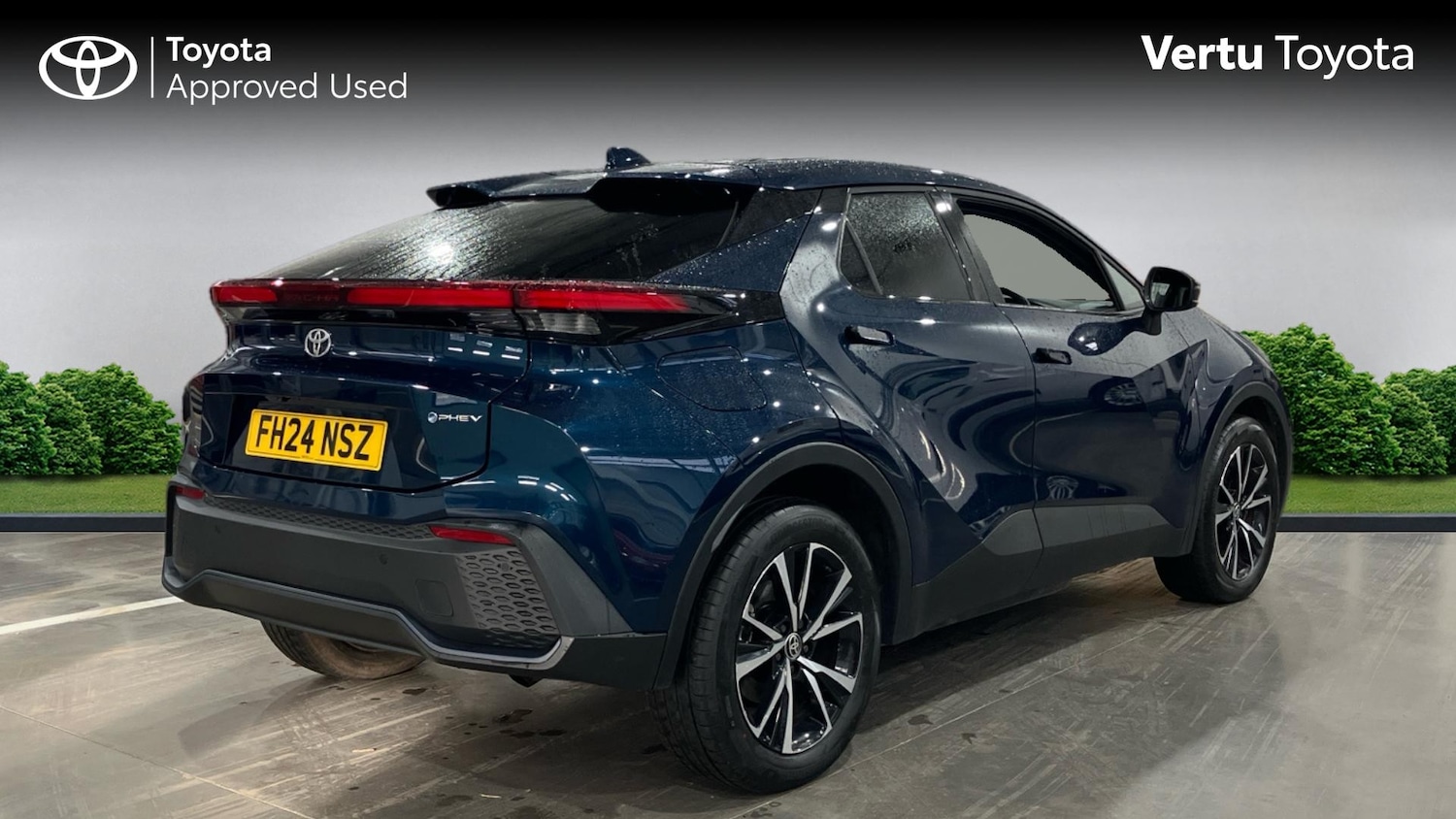 Used Toyota C-HR 2024 for sale - 77069256: Photo 2