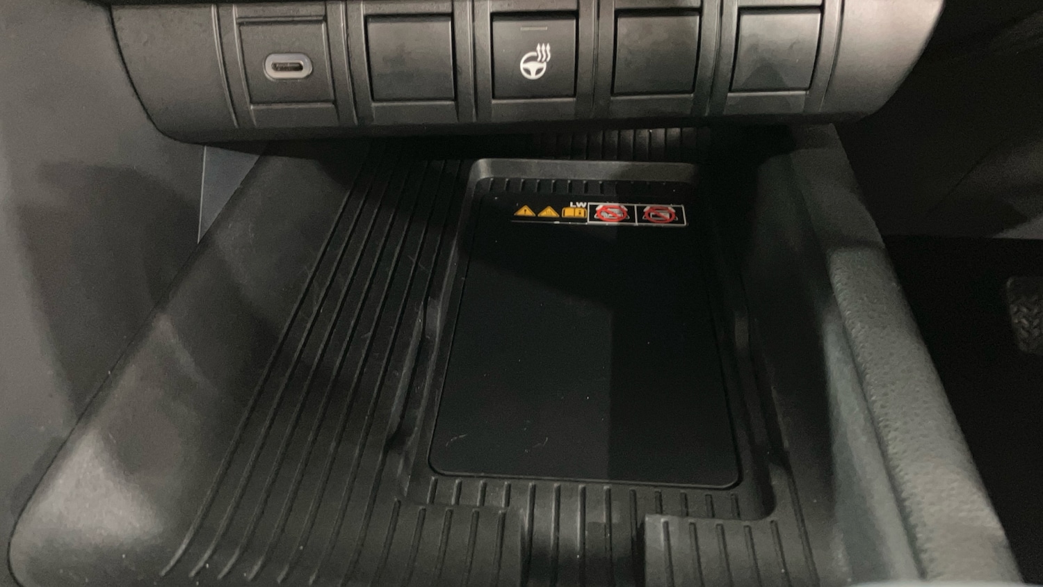 Used Toyota C-HR 2024 for sale - 77069256: Photo 23