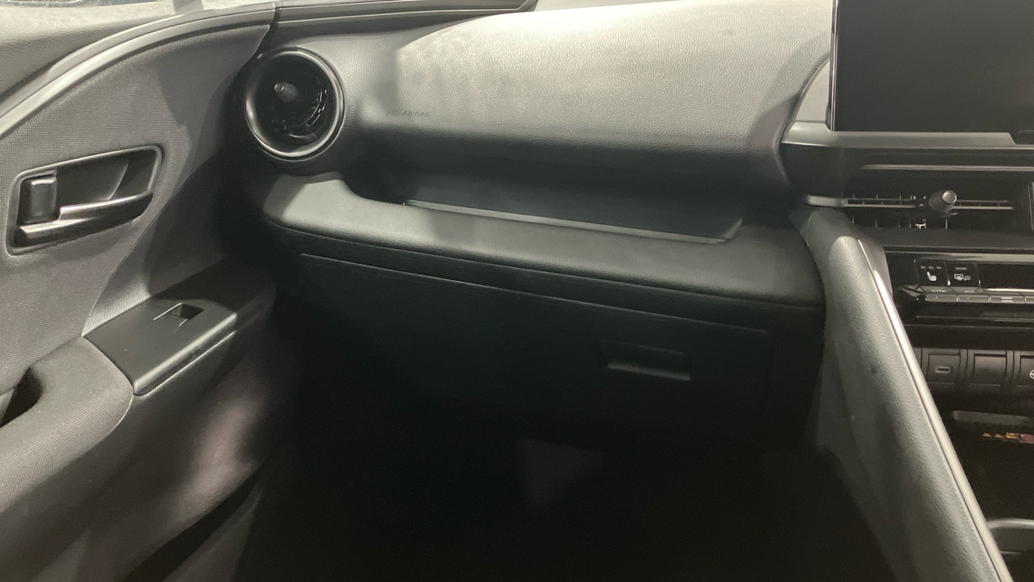 Used Toyota C-HR 2024 for sale - 77069256: Photo 34