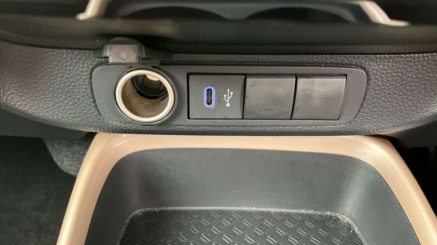 Used Toyota Aygo X 2024 for sale - 77689172: Photo 28