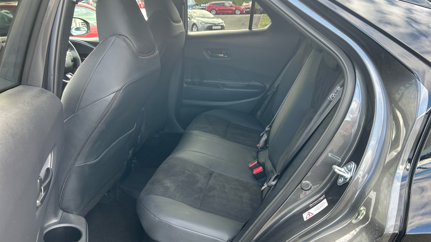 Used Toyota C-HR 2025 for sale - 76473956: Photo 13