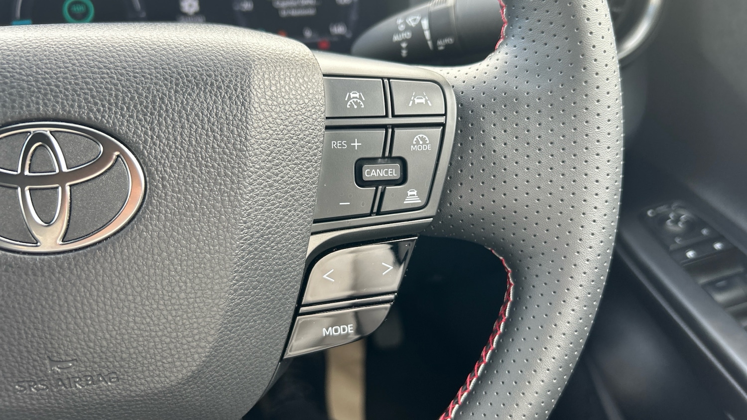 Used Toyota C-HR 2025 for sale - 76473956: Photo 33