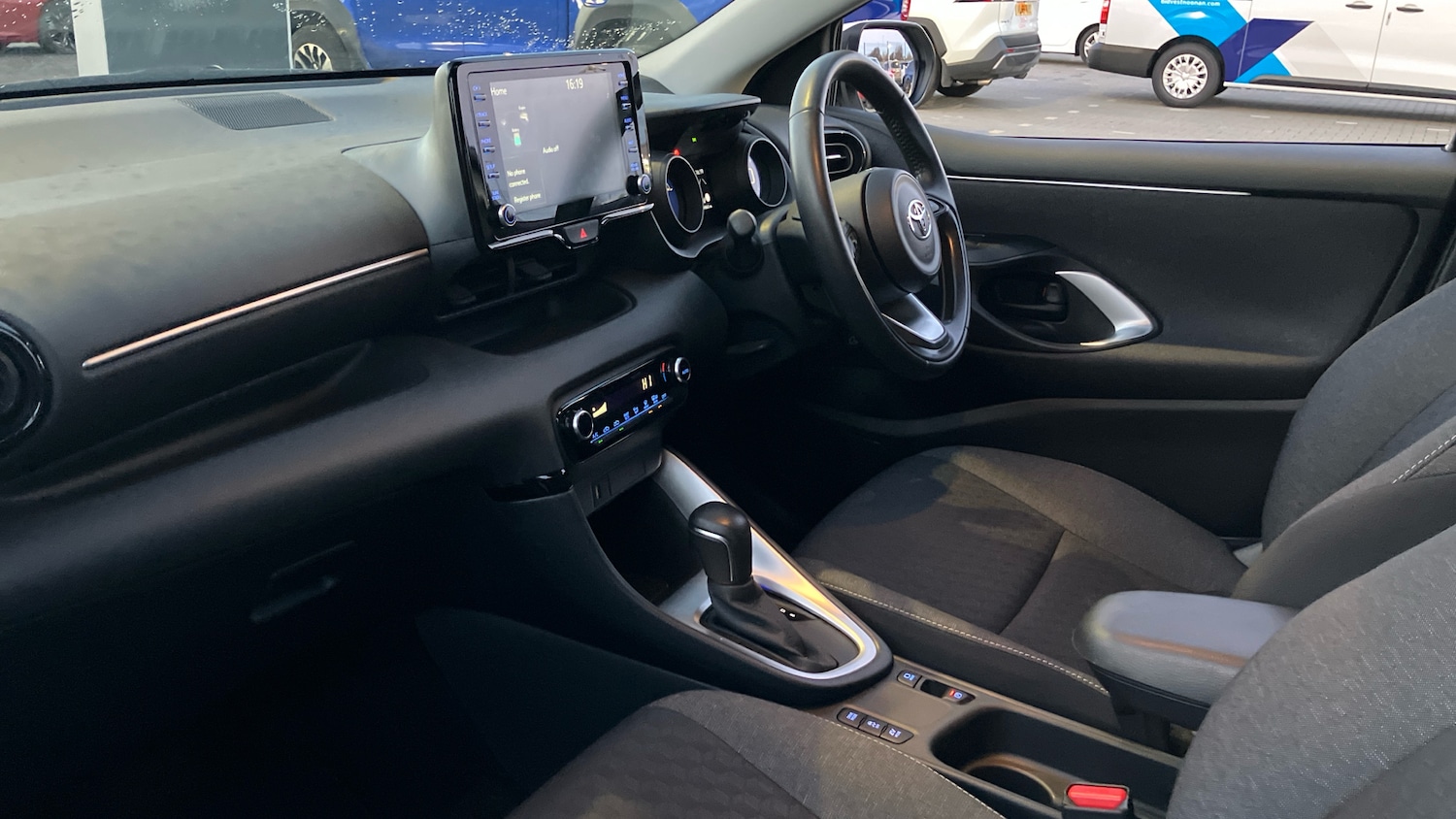 Used Toyota Yaris 2023 for sale - 76518438: Photo 10