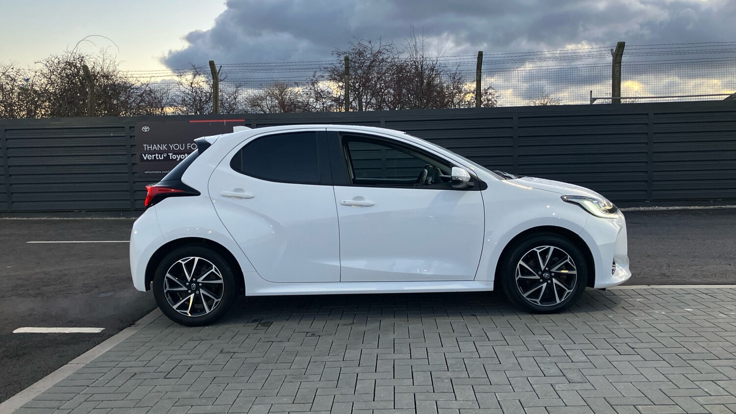 Used Toyota Yaris 2023 for sale - 76518438: Photo 16