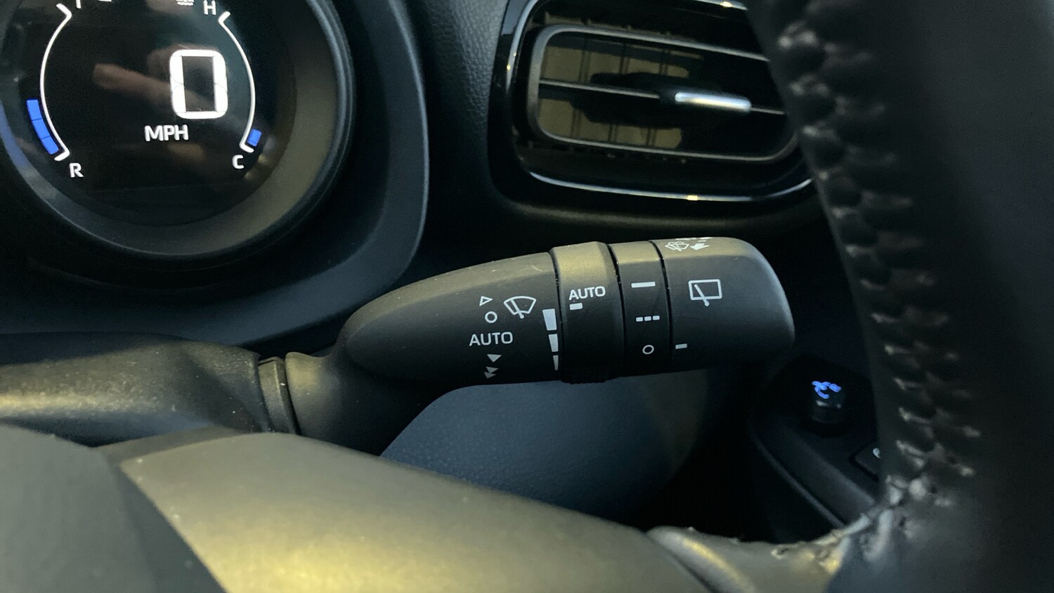 Used Toyota Yaris 2023 for sale - 76518438: Photo 27