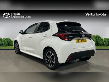 Used Toyota Yaris 2023 for sale - 76518438: Photo