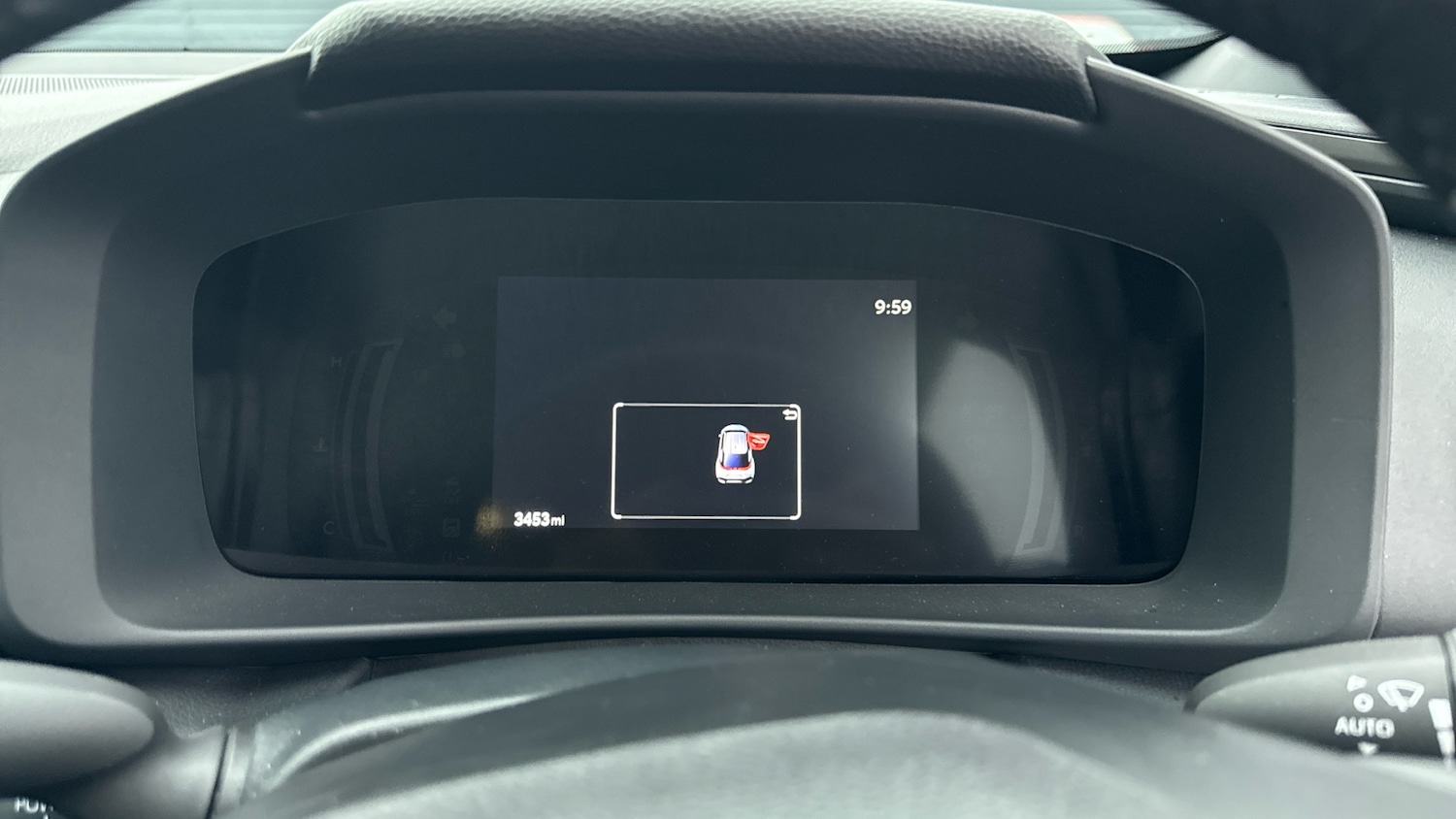 Used Toyota C-HR 2024 for sale - 76493763: Photo 9