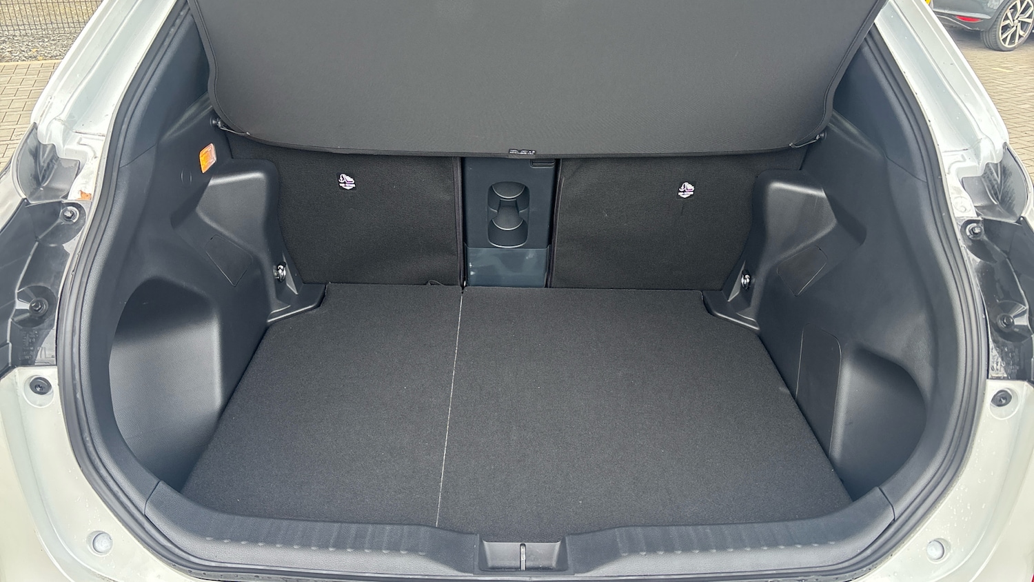 Used Toyota Yaris Cross 2024 for sale - 77763338: Photo 14