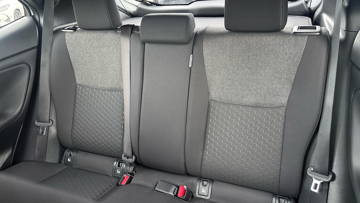 Used Toyota Yaris Cross 2024 for sale - 77763338: Photo 24