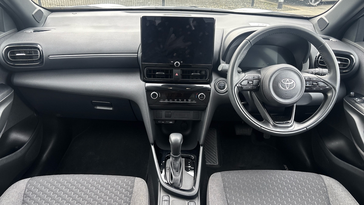 Used Toyota Yaris Cross 2024 for sale - 77763338: Photo 5