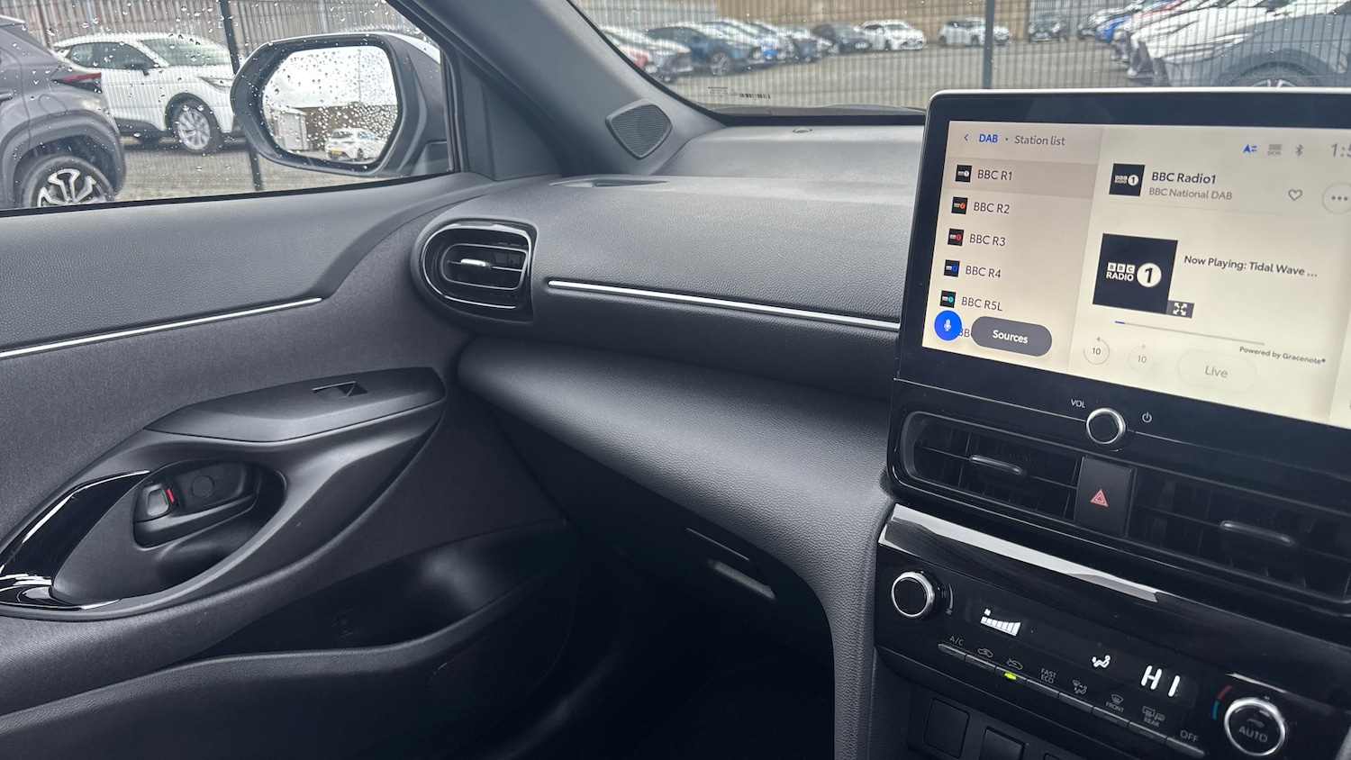 Used Toyota Yaris Cross 2024 for sale - 77763338: Photo 54