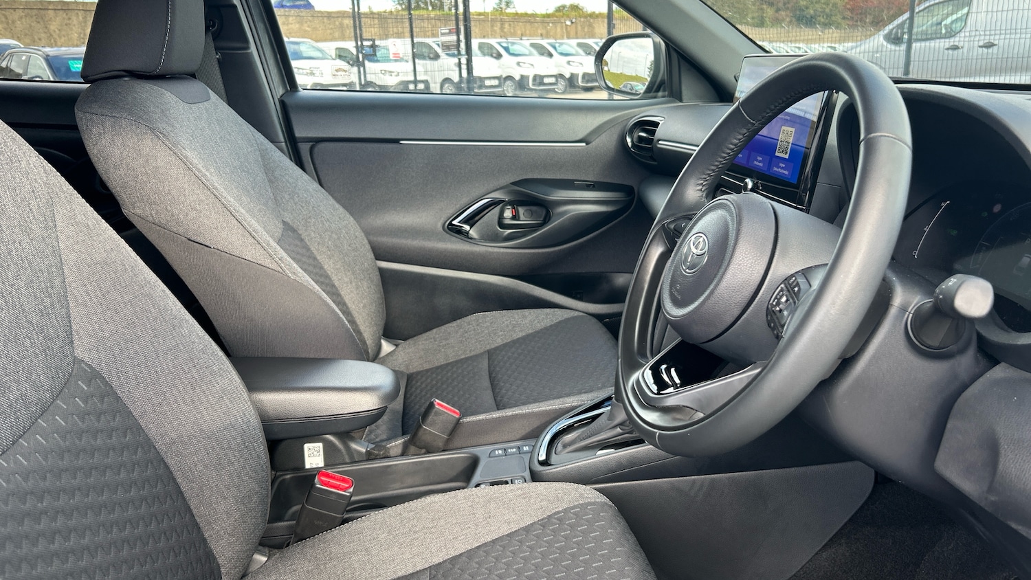 Used Toyota Yaris Cross 2024 for sale - 75972819: Photo 11