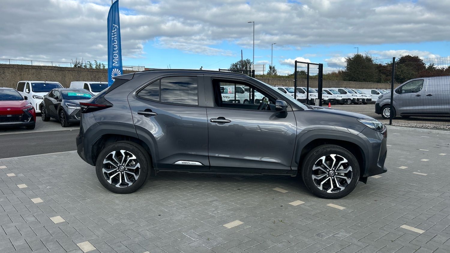 Used Toyota Yaris Cross 2024 for sale - 75972819: Photo 16