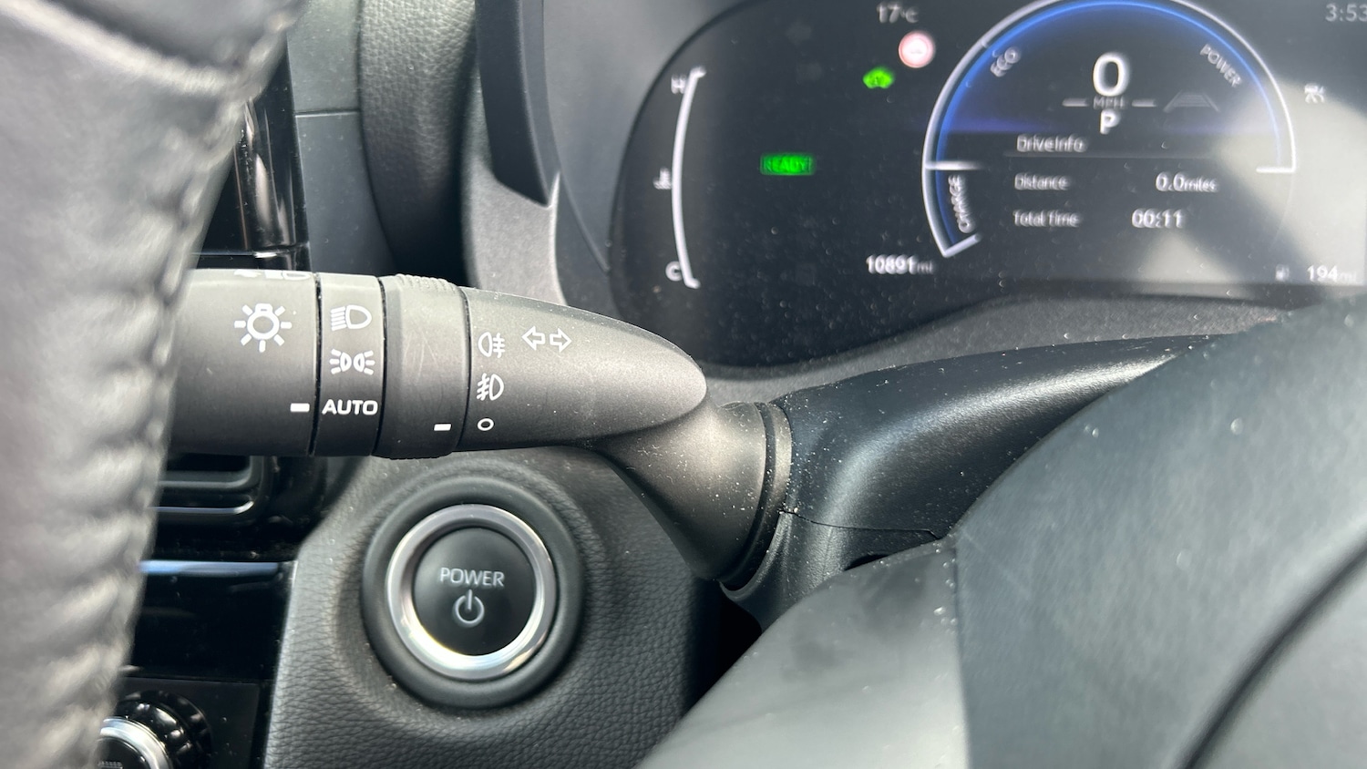 Used Toyota Yaris Cross 2024 for sale - 75972819: Photo 29