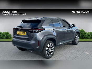 Used Toyota Yaris Cross 2024 for sale - 75972819: Photo 2