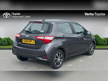 Used Toyota Yaris 2019 for sale - 78765464: Photo