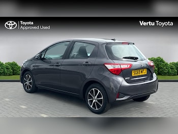Used Toyota Yaris 2019 for sale - 78765464: Photo