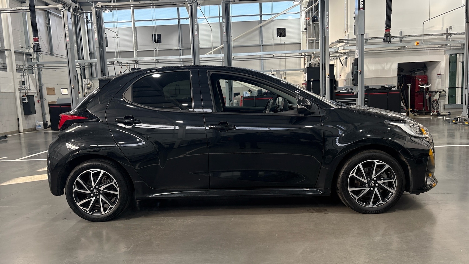 Used Toyota Yaris 2022 for sale - 77387863: Photo 16