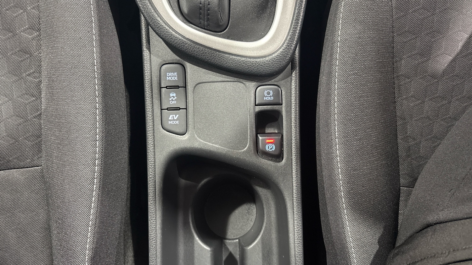 Used Toyota Yaris 2022 for sale - 77387863: Photo 32