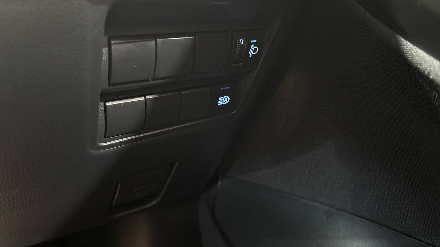 Used Toyota Yaris 2022 for sale - 77387863: Photo 38