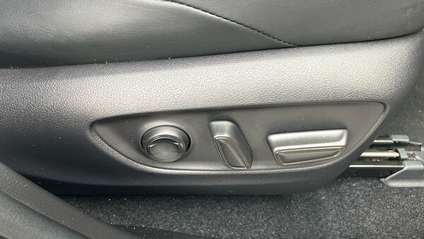 Used Toyota RAV4 2022 for sale - 76037512: Photo 40
