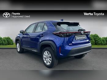Used Toyota Yaris Cross 2023 for sale - 79663199: Photo