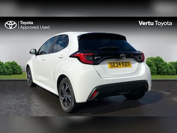 Used Toyota Yaris 2024 for sale - 79785243: Photo